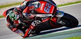 Manzi surpreende e marca primeira pole na Moto2 com MV Agusta
