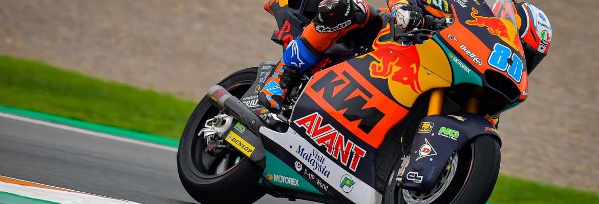 Martin vence em última volta maluca; final da Moto2 terá 4 postulantes a título