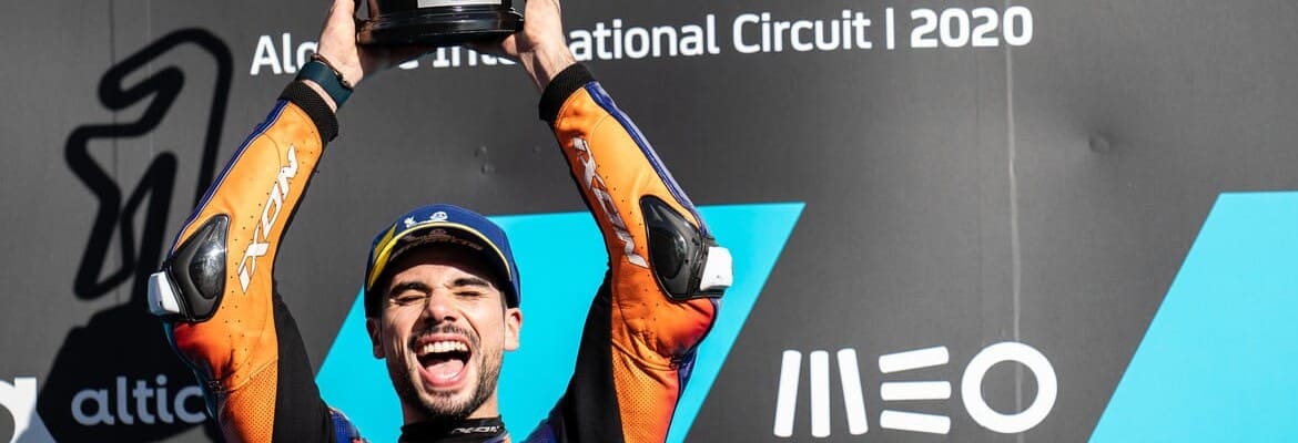 Oliveira comemora vitória com “muita adrenalina” em casa