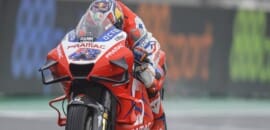 Miller lidera sexta-feira de pista molhada da MotoGP em Valência