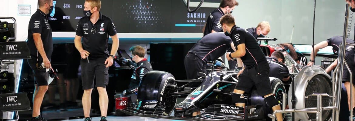 Mercedes ajusta intercomunicador do rádio após confusão no GP de Sakhir