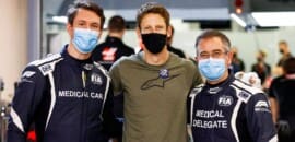 Grosjean recebe apoio da família para continuar correndo