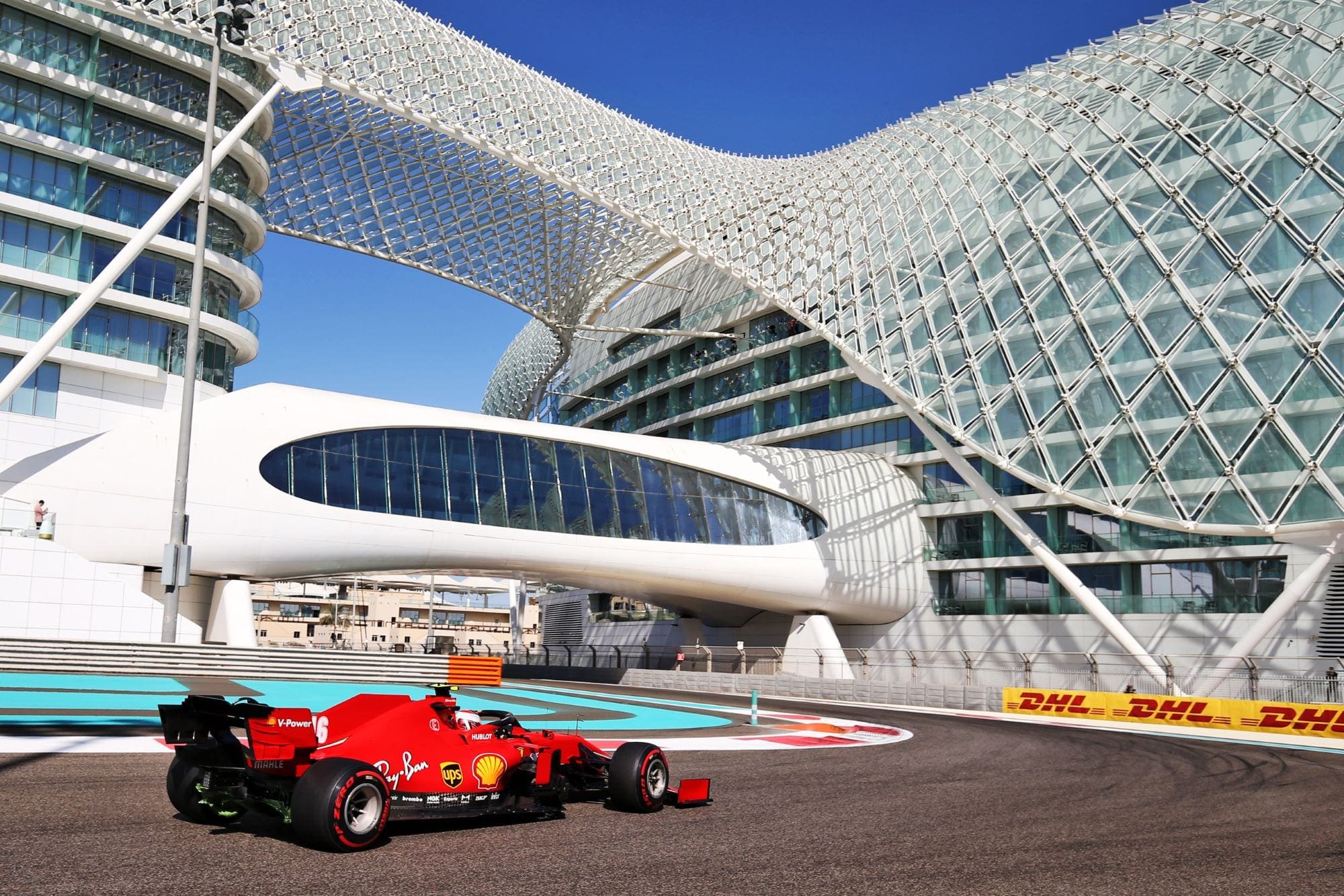 Galeria: confira as imagens desta sexta-feira da F1 na Yas Marina Galeria: confira as imagens desta sexta-feira da F1 na Yas Marina