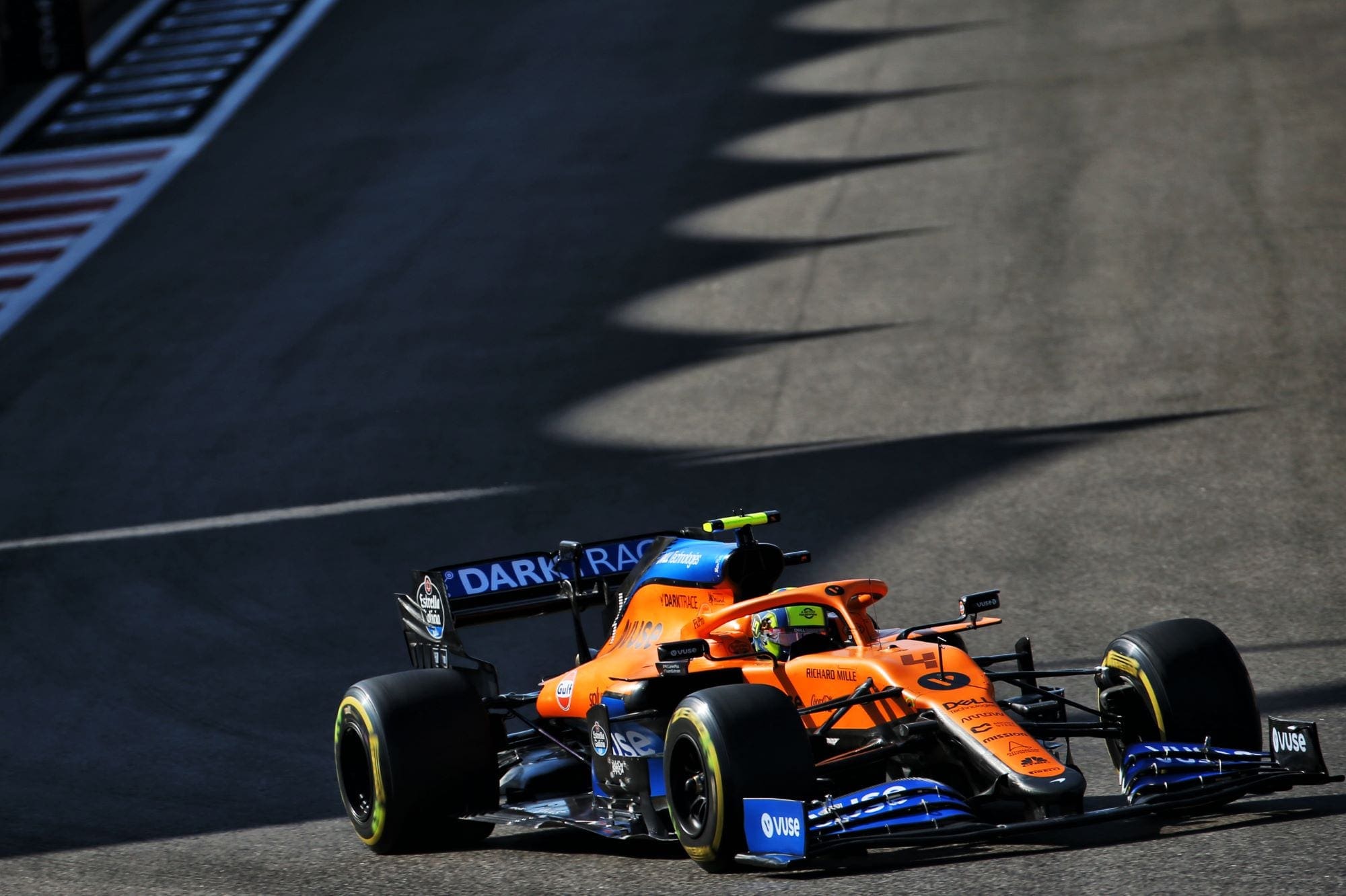 Galeria: confira as imagens desta sexta-feira da F1 na Yas Marina Galeria: confira as imagens desta sexta-feira da F1 na Yas Marina