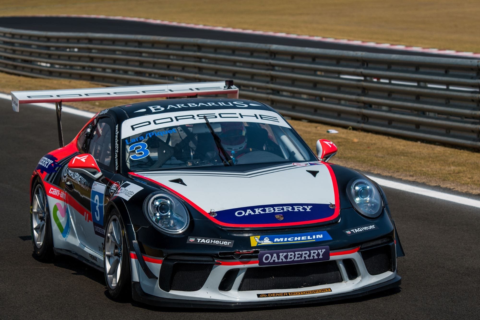 Pela Viseira do Nelsinho Piquet: Três corridas, três carros em uma semana de intervalo Nelsinho Piquet / Fran Lara - Porsche Cup Endurance Series