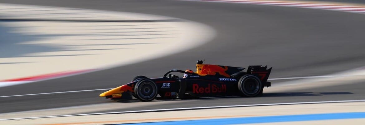 Tsunoda é o mais rápido e lidera o treino livre no GP de Sakhir