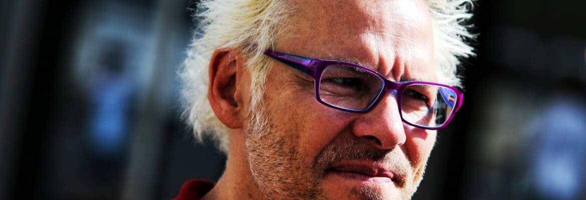 F1: Villeneuve diz que Red Bull não está tão à frente como a Mercedes já esteve