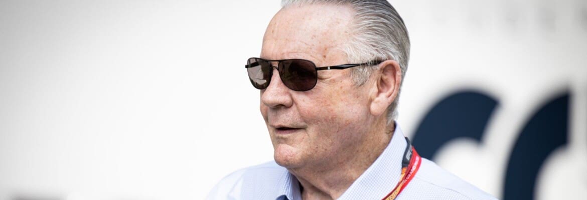 Ex-campeão mundial de F1 diz que pilotos atuais estão com medo de ultrapassar Ex-campeão mundial de F1 diz que pilotos atuais estão com medo de ultrapassar