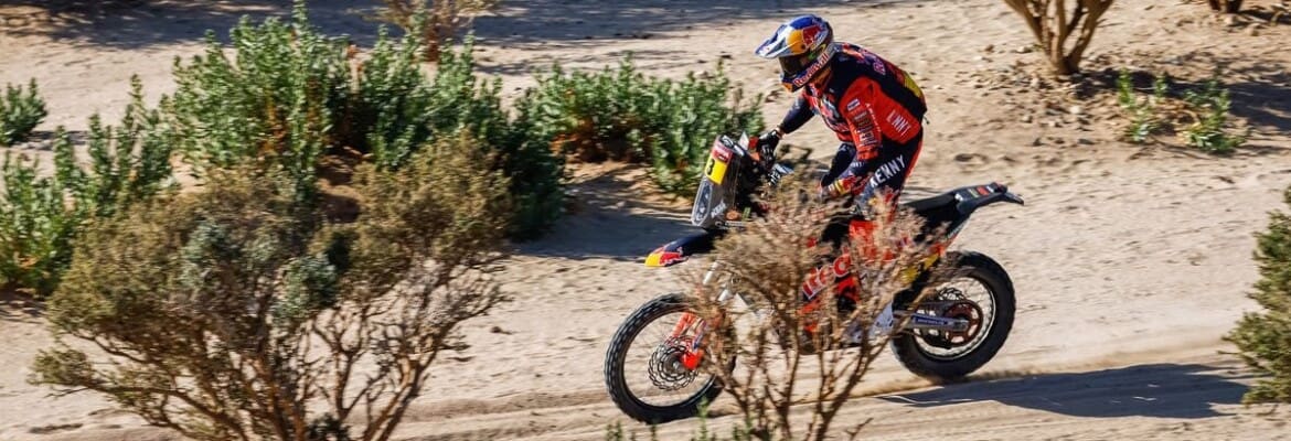Toby Price vence primeira especial do Dakar nas motos