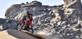 Barreda vence quarta especial do Dakar; De Soultrait lidera nas motos