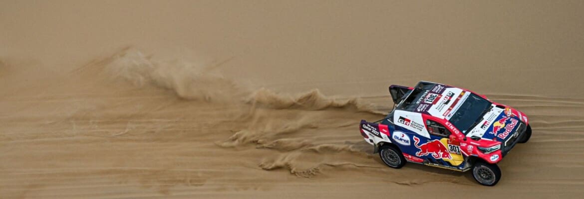 Dakar: Al-Attiyah vence penúltima especial; Peterhansel lidera nos carros