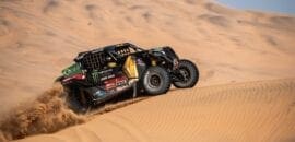 Varela e Justo voltam a andar forte e chegam a liderar no Dakar
