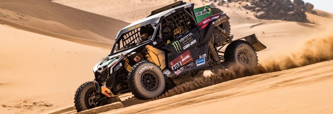 Varela e Justo fazem conserto relâmpago no meio do Dakar