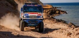 Shibalov vence a 11ª etapa da categoria de caminhões do Dakar