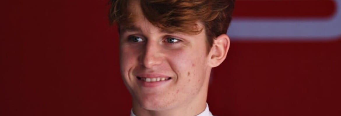 Roman Staněk permanecerá na F3 na equipe Hitech GP