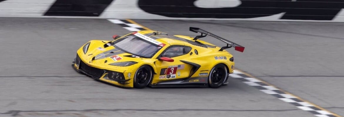 Após vencer as 24 horas de Daytona, o piloto Antonio García testa positivo para a COVID-19