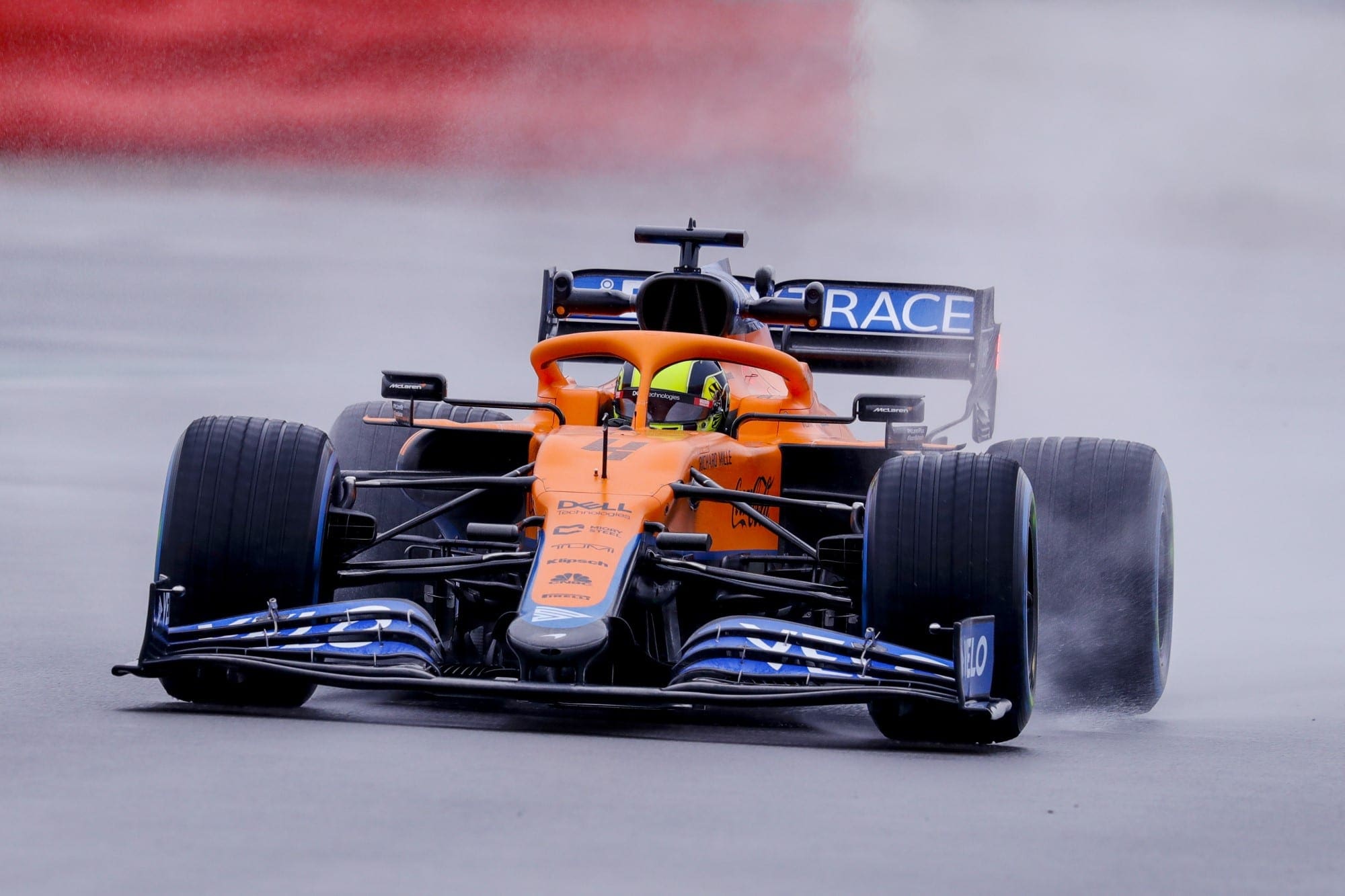 Galeria: primeiras imagens no McLaren MCL35M na pista de Silverstone Lando Norris (McLaren)