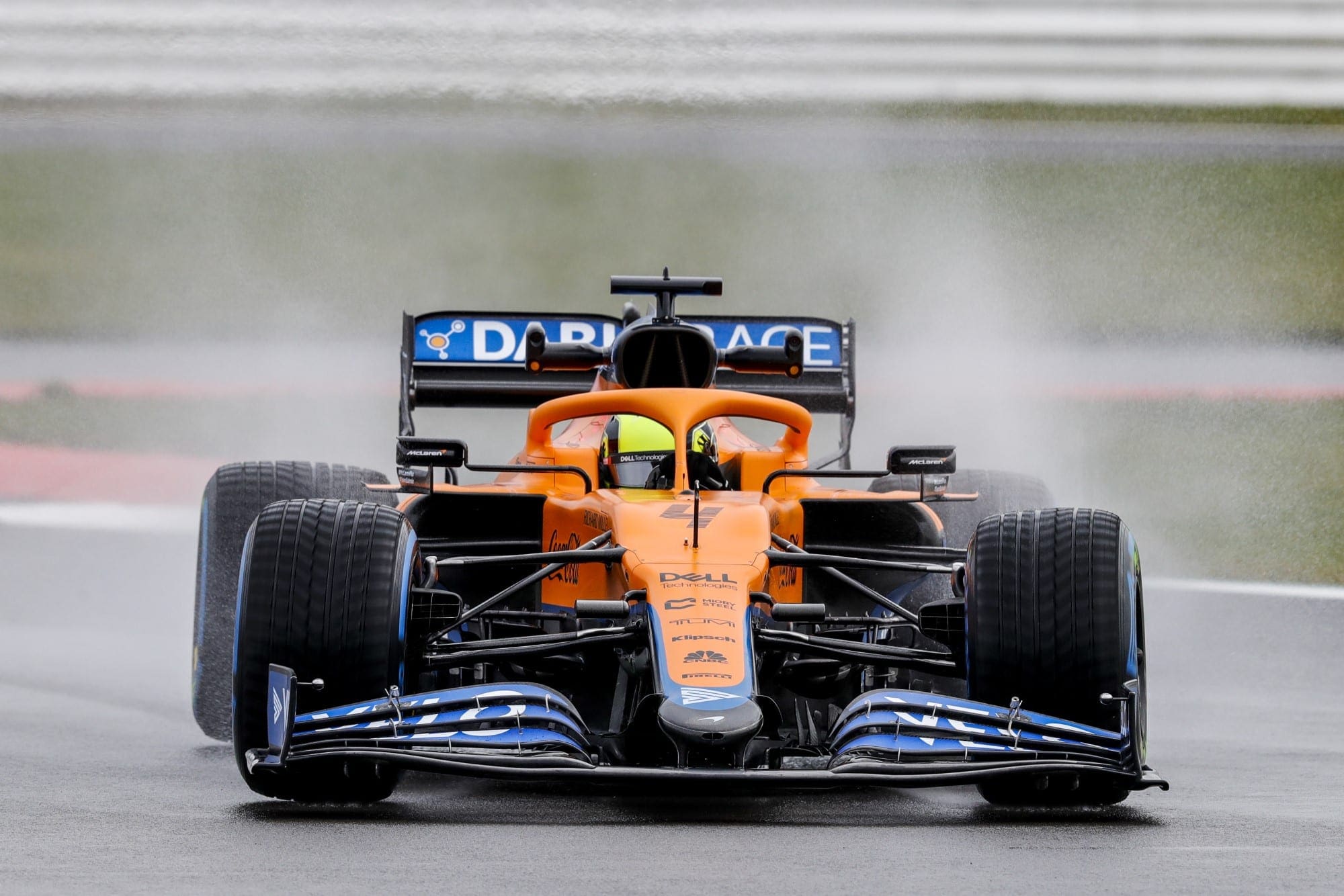 Galeria: primeiras imagens no McLaren MCL35M na pista de Silverstone Lando Norris (McLaren)
