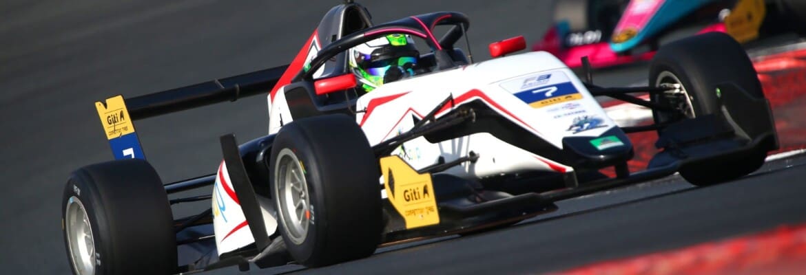 Roberto Faria tem estreia dura na F3 Asiática e já mira próxima etapa na quinta-feira