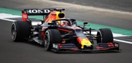 Red Bull suspeita que carro de Verstappen parou por um problema no eixo de transmissão