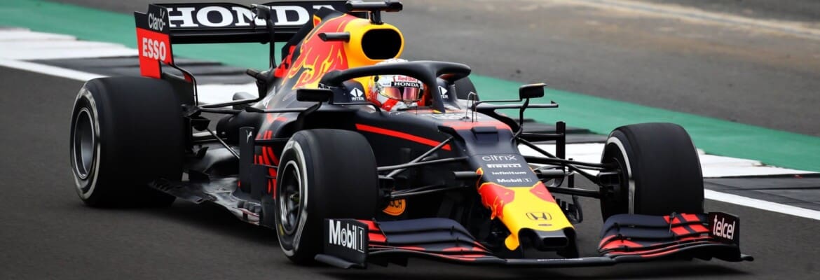 Verstappen gostou de pilotar o RB16B pela primeira vez