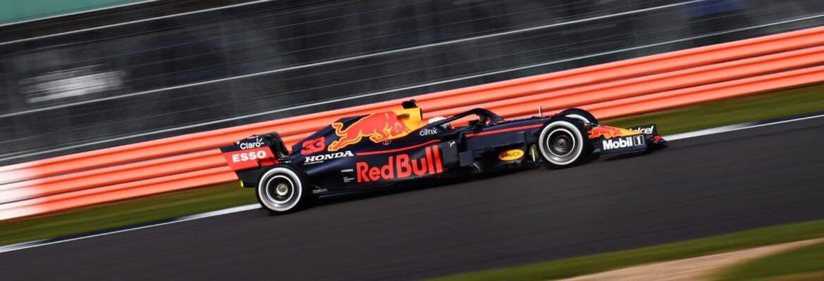 Jornalista afirma que sigilo do novo carro da Red Bull é inútil