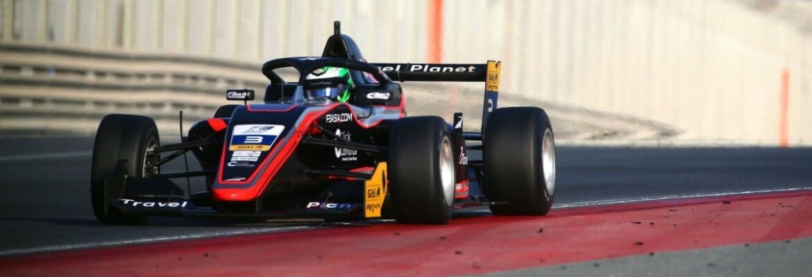 Pierre-Louis Chovet vence no campeonato asiático de Fórmula 3