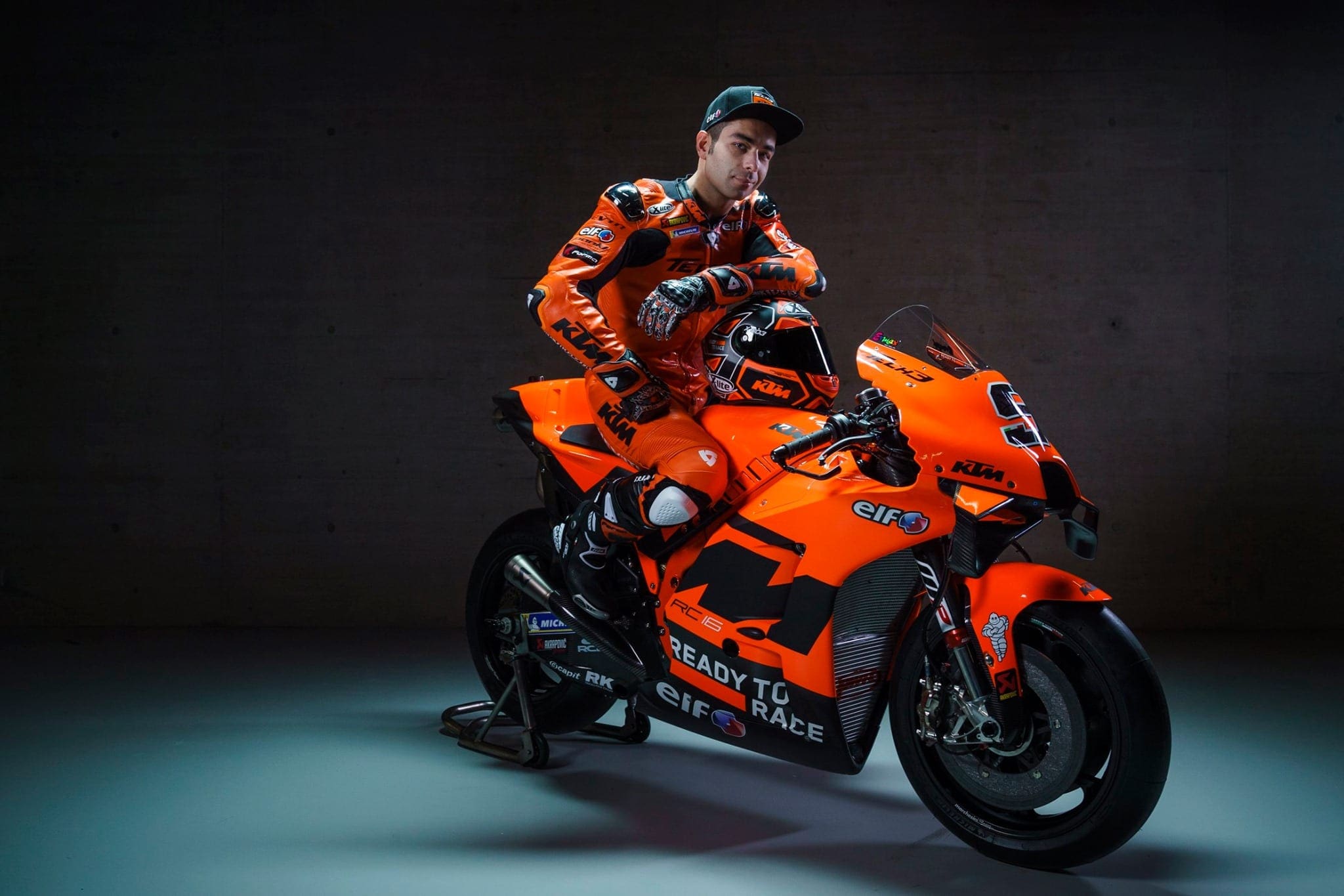Tech3 KTM perde Red Bull e fica com pintura laranja para MotoGP em 2021 Danilo Petrucci - Apresentação KTM Tech3 - MotoGP 2021
