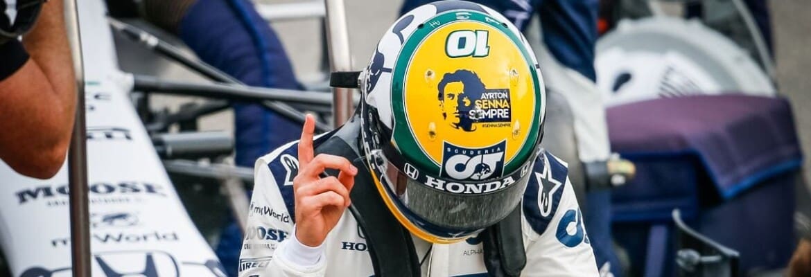 Pierre Gasly lança edição especial de capacete em homenagem a Ayrton Senna