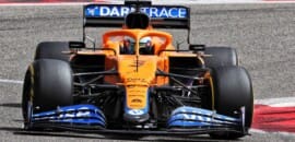 Ricciardo lidera manhã do segundo dia da F1 no Bahrein; Hamilton roda e para na brita