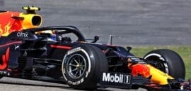 Sergio Perez lidera manhã de domingo com o melhor tempo dos testes da F1 no Bahrein