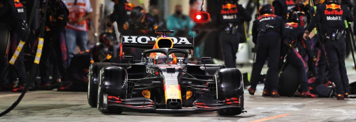 Engenheiro da Red Bull F1 diz que estratégia da equipe com Verstappen foi a correta