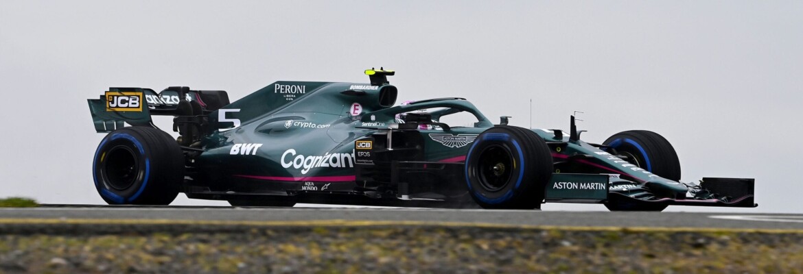 Vettel já ‘batizou’ seu carro da Aston Martin F1 com uma referência a James Bond