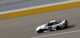 Allmendinger bate Hemric e vence em Las Vegas na Xfinity Series