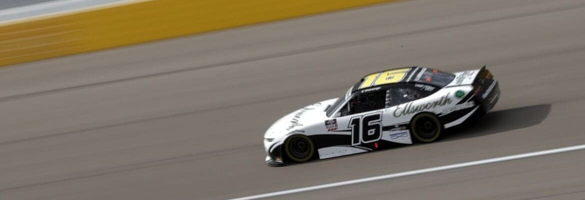 Allmendinger bate Hemric e vence em Las Vegas na Xfinity Series