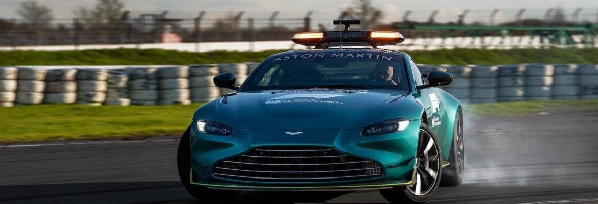 Verstappen: “O Aston Martin Safety Car é lento como uma tartaruga”