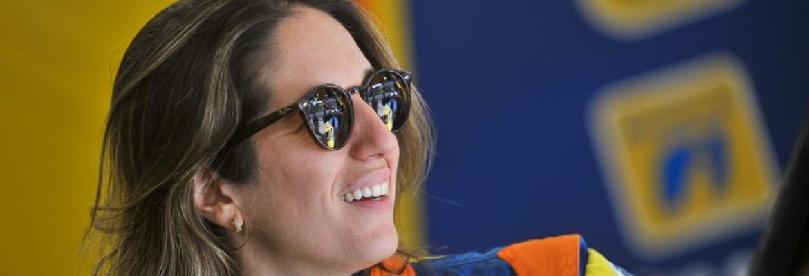 Bia Figueiredo volta às pistas e disputa as 12 Horas de Sebring