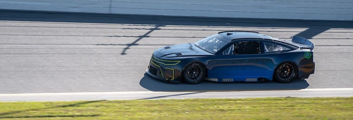 Bubba Wallace Jr. testa última versão do carro Next Gen da NASCAR