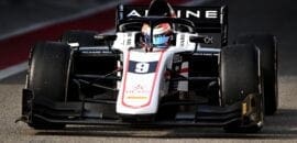 F2: Lundgaard lidera a manhã do segundo dia no Bahrein marcado por bandeiras vermelhas