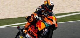 Masià lidera dobradinha da KTM em pré-temporada da Moto3 no Catar
