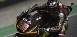 Lowes se recupera de largada ruim e comanda corrida da Moto2 no Catar