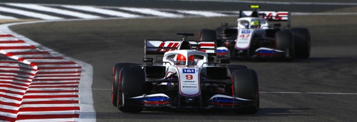 Steiner diz que não mudou sua maneira de tratar os pilotos da Haas F1