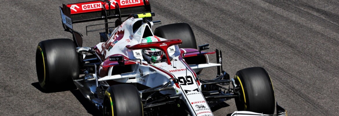 Giovinazzi comemora bom desempenho no primeiro dia do GP do Azerbaijão de F1