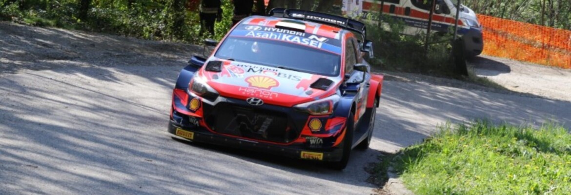 Elfyn Evans lidera shakedown do Rally da Croácia do WRC