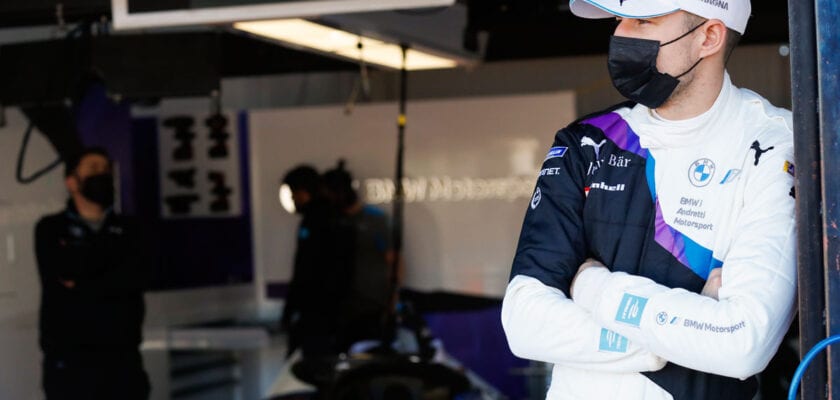 Futuro indefinido e começo de temporada indigesto: Günther busca novos horizontes em Valência Futuro indefinido e começo de temporada indigesto: Günther busca novos horizontes em Valência