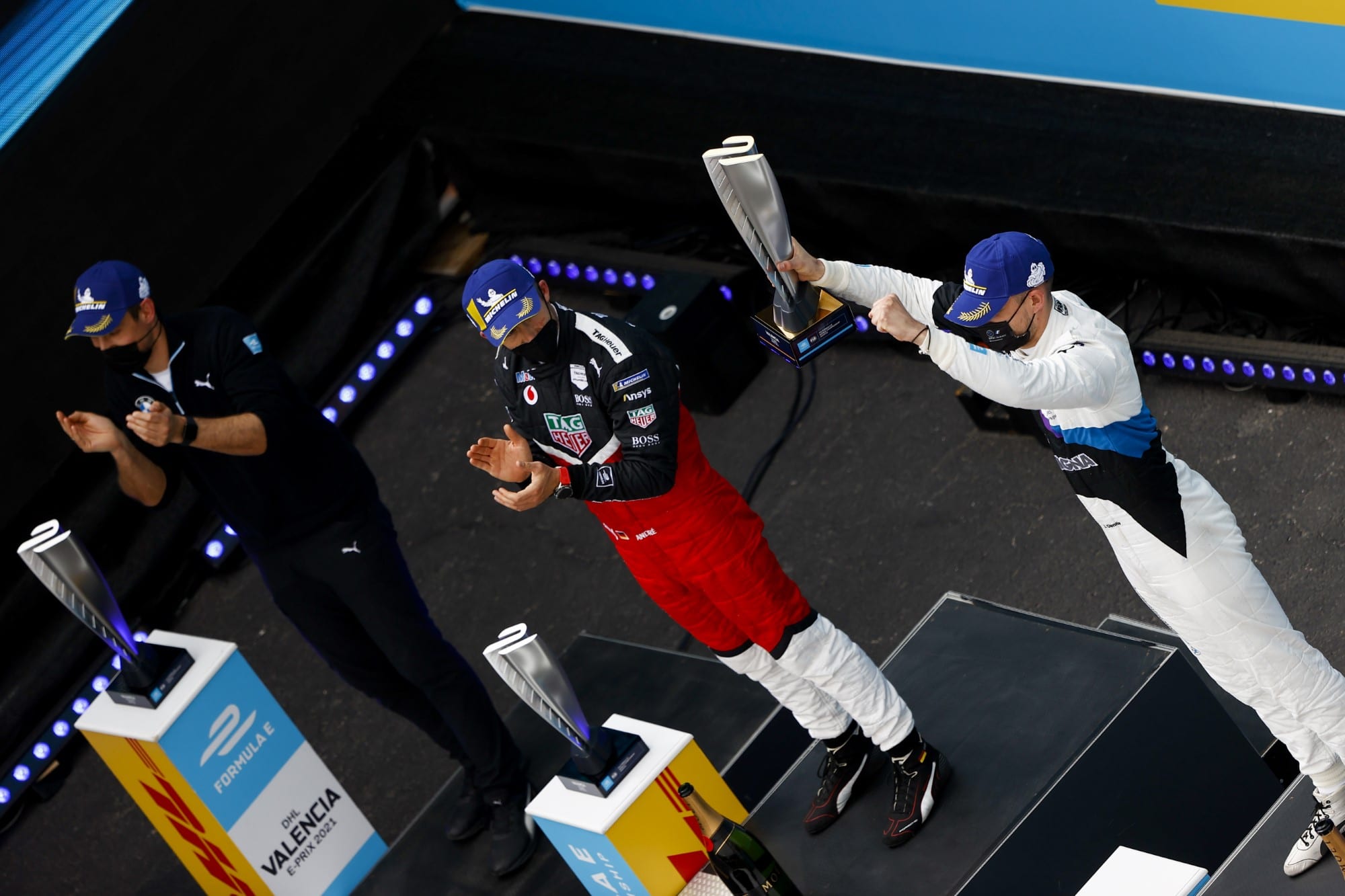 Galeria: veja as imagens da Corrida 2 da Fórmula E em Valência Jake Dennis (BMW) Pódio - ePrix de Valência 2 - Fórmula E 2021