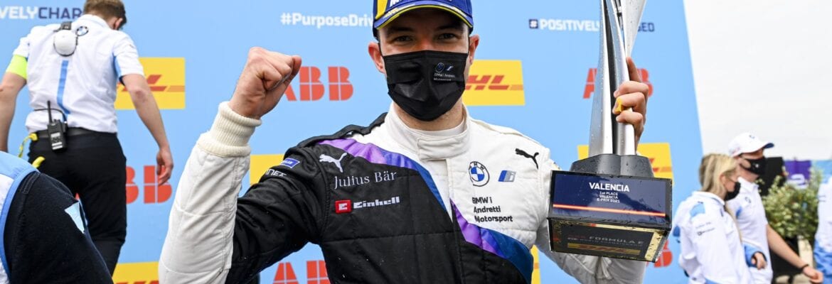 Vencedor em Valência, Jake Dennis acredita que a BMW está de volta ao campeonato