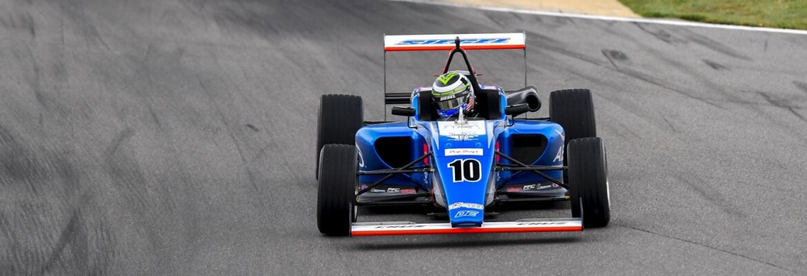 Sundaramoorthy e Siegel faturam poles da USF2000 no Alabama