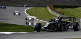 Sundaramoorthy vence corrida de abertura da USF2000 em Barber