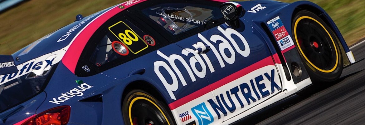 Cavaleiro celebra top-10 em treino da Stock Car em Goiânia